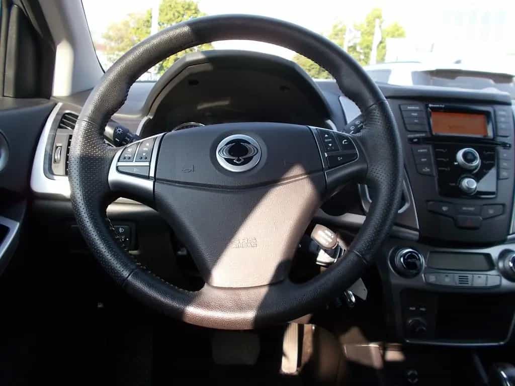 Ssangyong Korando 2.2 TD, 2WD, AHK 2.000 KG, Sitzheizung 03/2018-photo-16