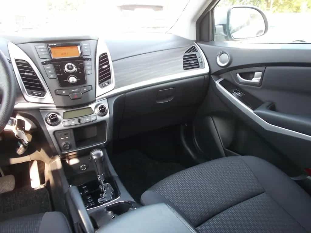 Ssangyong Korando 2.2 TD, 2WD, AHK 2.000 KG, Sitzheizung 03/2018-photo-17