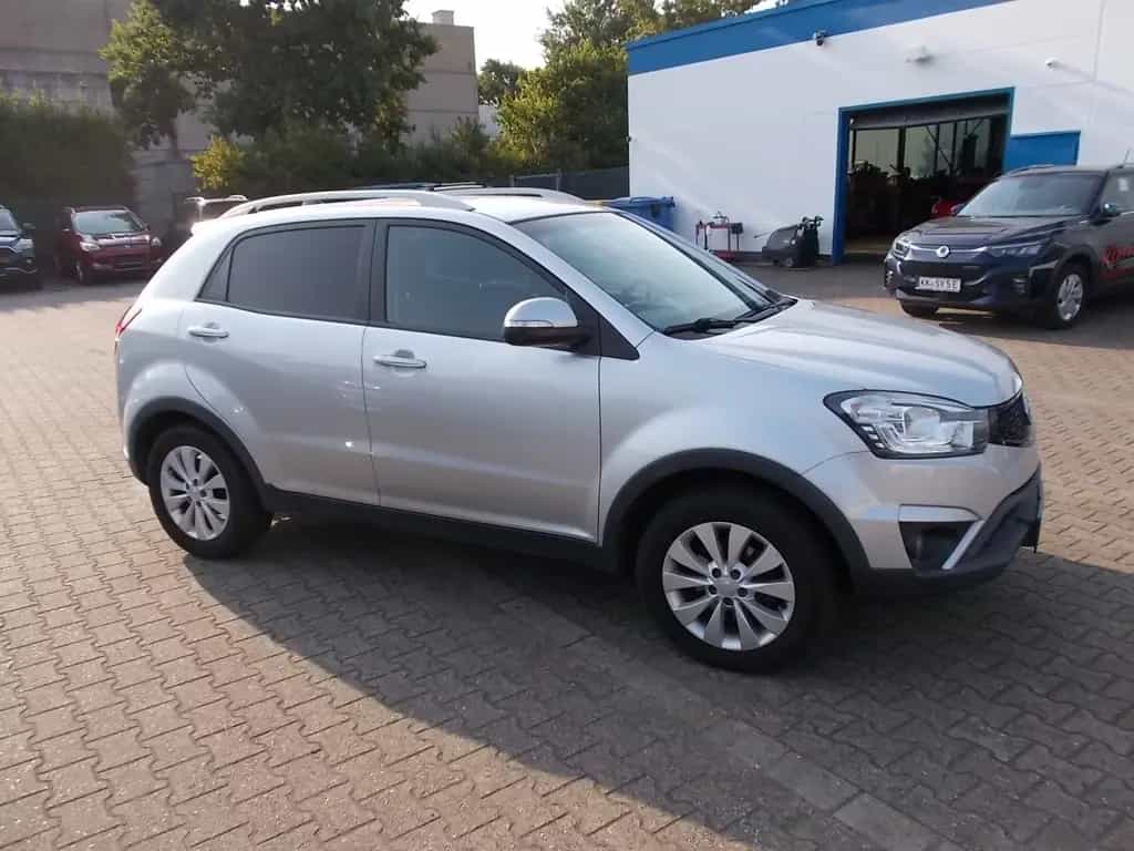 Ssangyong Korando 2.2 TD, 2WD, AHK 2.000 KG, Sitzheizung 03/2018-photo-2