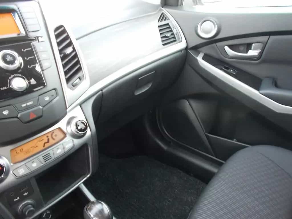 Ssangyong Korando 2.2 TD, 2WD, AHK 2.000 KG, Sitzheizung 03/2018-photo-24