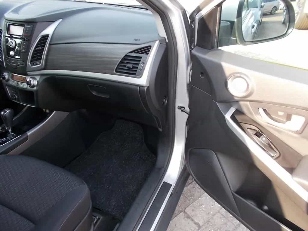 Ssangyong Korando 2.2 TD, 2WD, AHK 2.000 KG, Sitzheizung 03/2018-photo-27