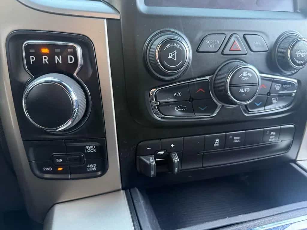 Dodge RAM 4x4 ,5.7 Hemi,Crew Cab, 06/2022-photo-17