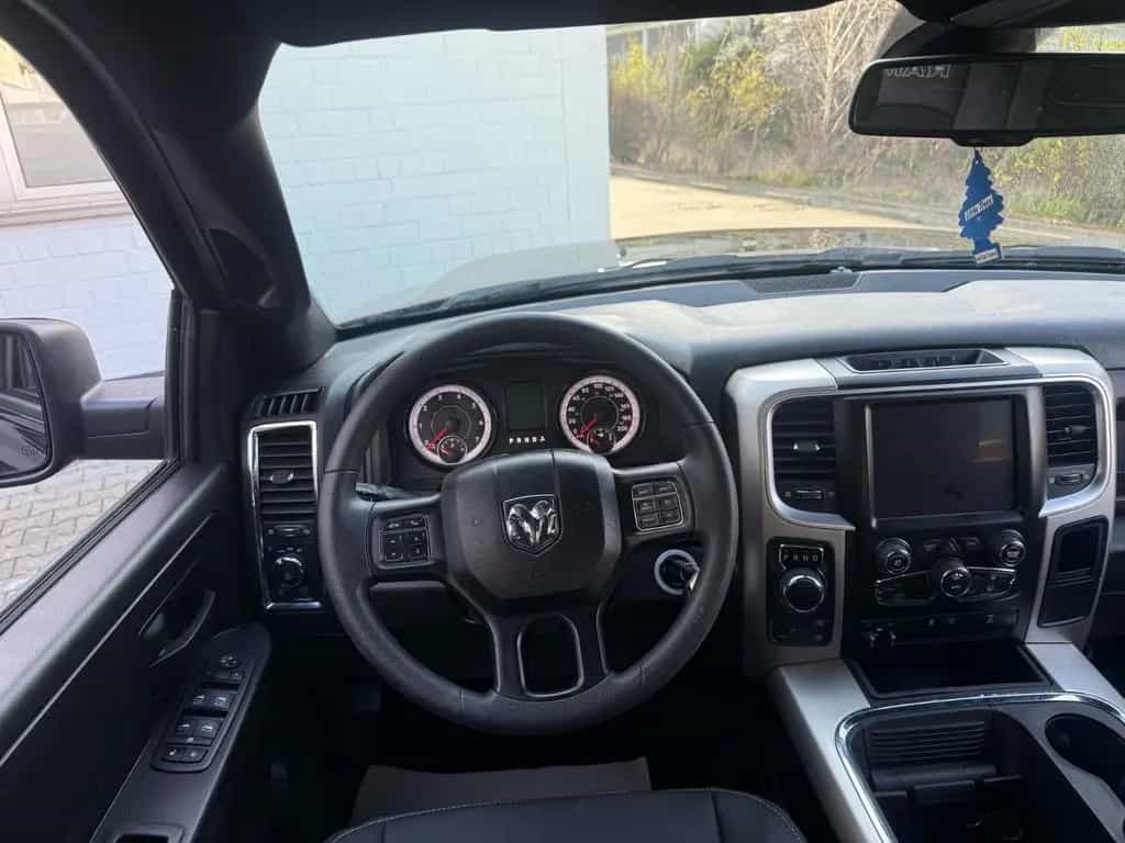 Dodge RAM 4x4 ,5.7 Hemi,Crew Cab, 06/2022-photo-6
