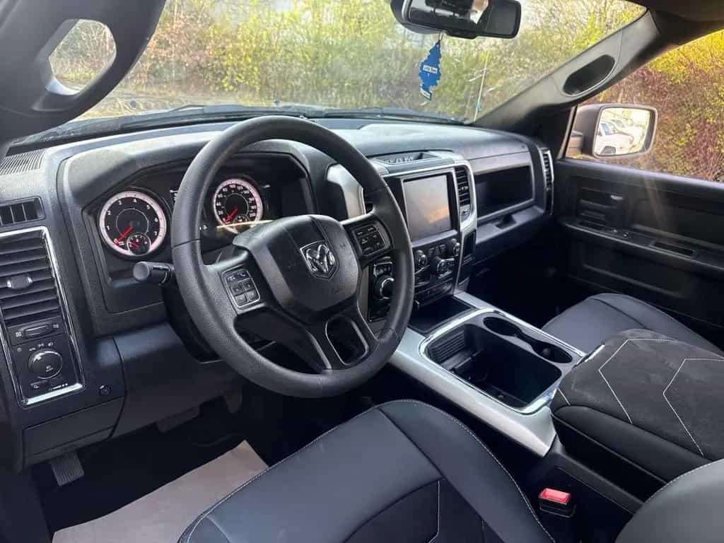 Dodge RAM 4x4 ,5.7 Hemi,Crew Cab, 06/2022-photo-8