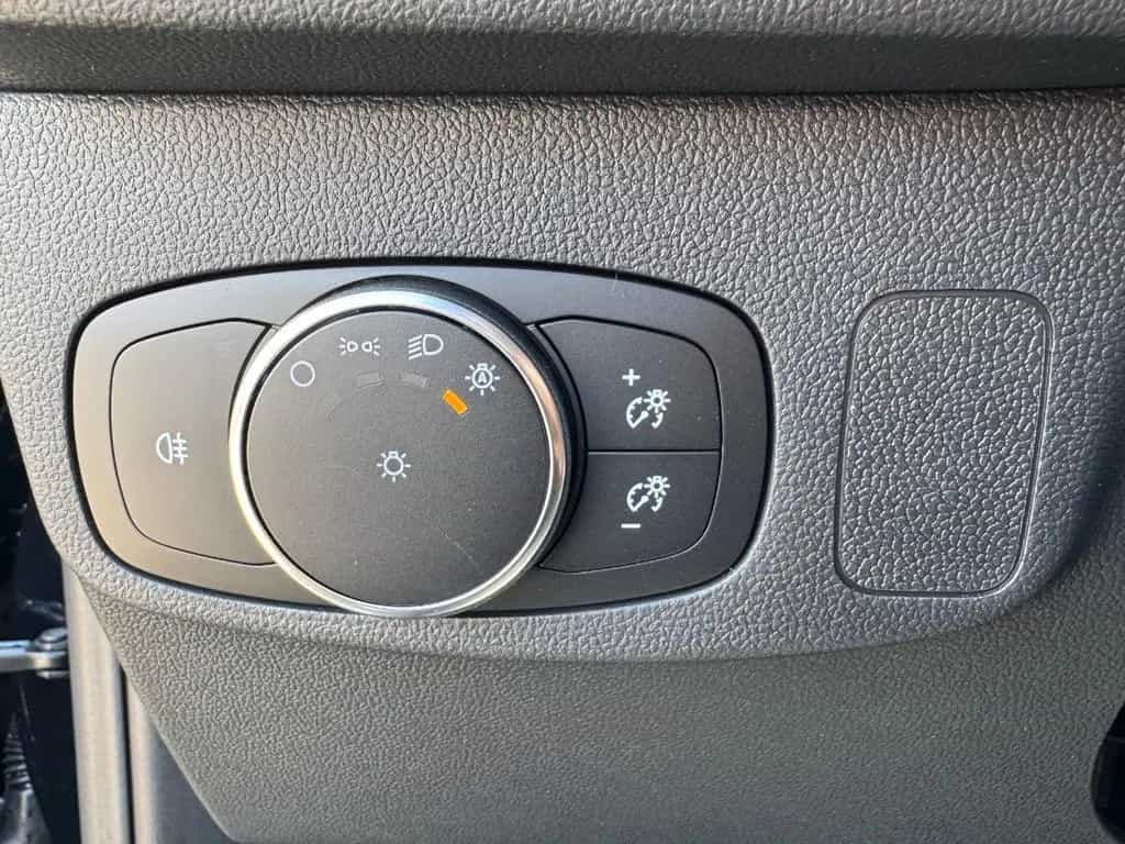 Ford Focus ST X SHZ*RFK*LED*Navi*SHZ*B&O Sound*Cam* 02/2026-photo-7