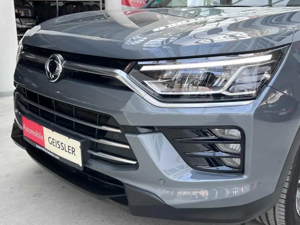Ssangyong Korando Sapphire 4x2 LED+Leder+ACC+AHK 07/2020-photo-19