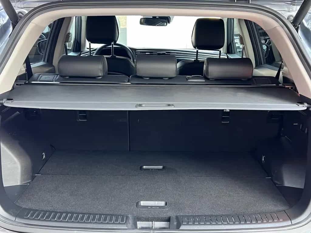 Ssangyong Korando Sapphire 4x2 LED+Leder+ACC+AHK 07/2020-photo-5
