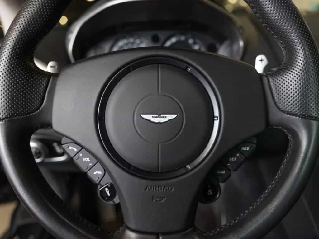 Aston Martin Vanquish S Coupe Aston Martin Hamburg 01/2018-photo-10
