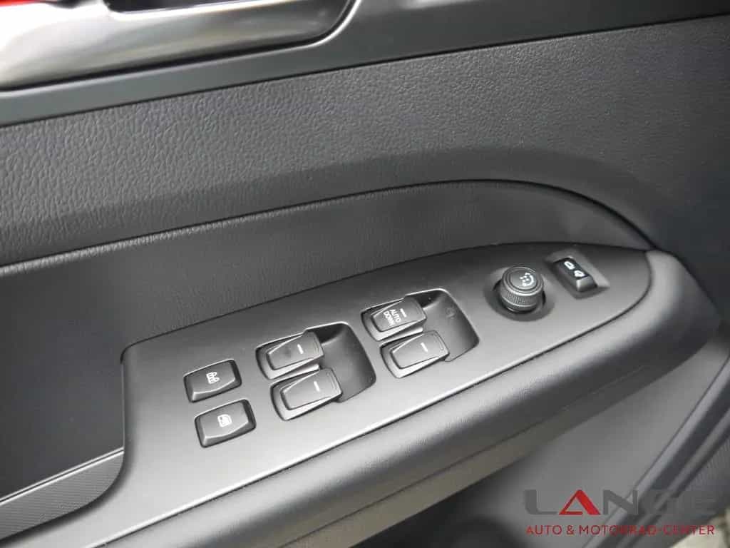 KGM Musso Grand 2.2 e-XDi AWD Bliss Temp Tel.-Vorb. null-photo-10