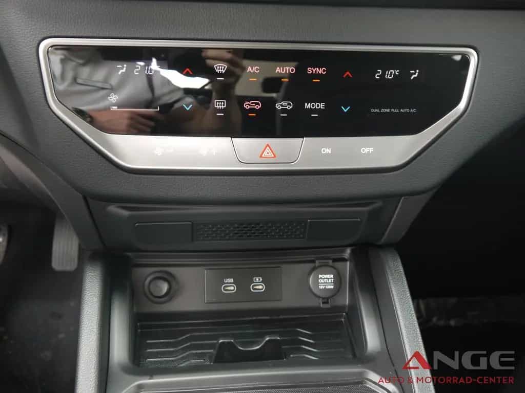 KGM Musso Grand 2.2 e-XDi AWD Bliss Temp Tel.-Vorb. null-photo-12