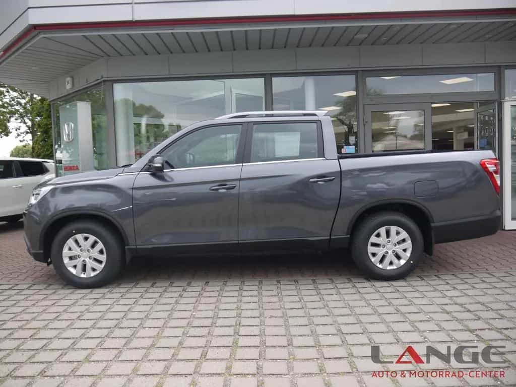 KGM Musso Grand 2.2 e-XDi AWD Bliss Temp Tel.-Vorb. null-photo-2
