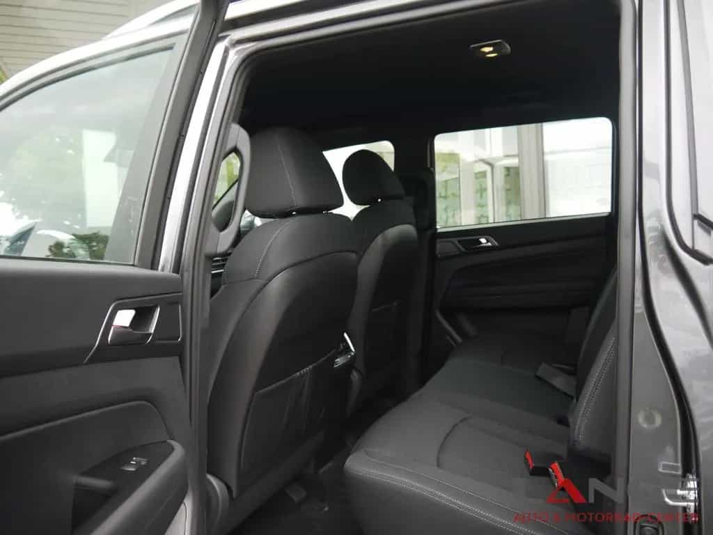 KGM Musso Grand 2.2 e-XDi AWD Bliss Temp Tel.-Vorb. null-photo-8