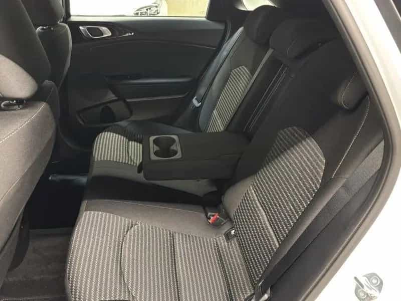 Kia Ceed Ultimate Edition 1.5T 48V DCT 03/2025-photo-9