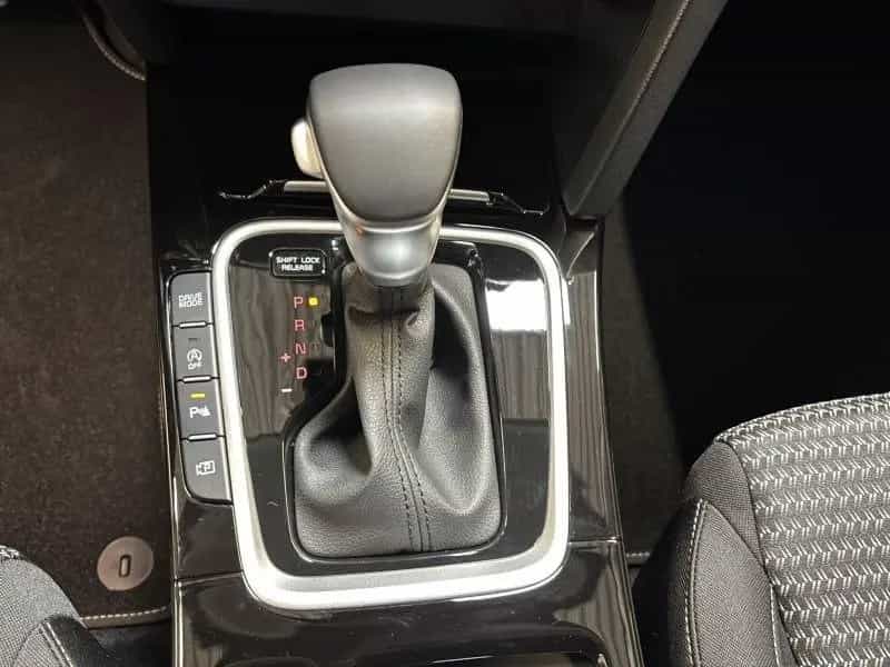 Kia Ceed Ultimate Edition 1.5T 48V DCT 03/2025-photo-13