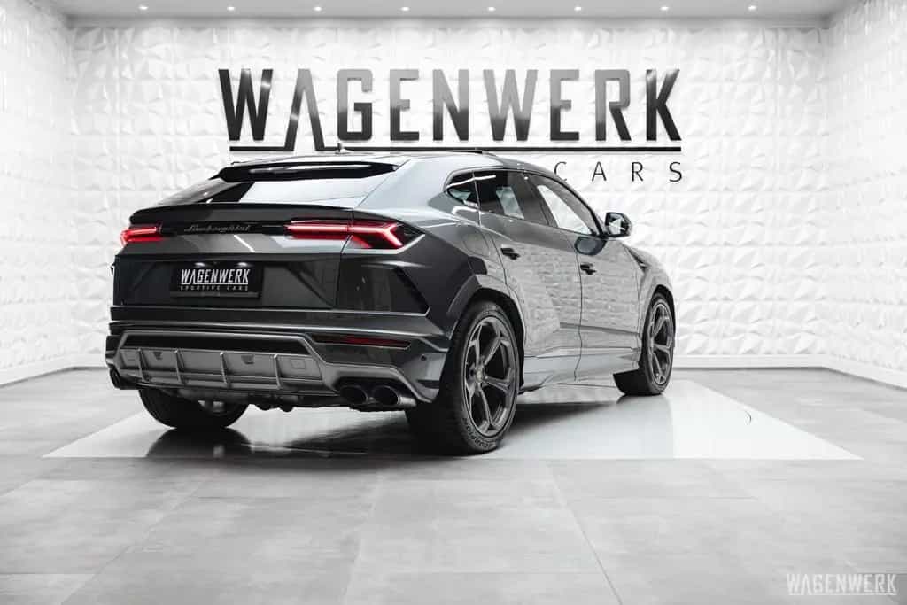 Lamborghini Urus 1.HAND FULL-ADAS 22ZOLL B&O Q-CITURA PANORA 04/2019-photo-1