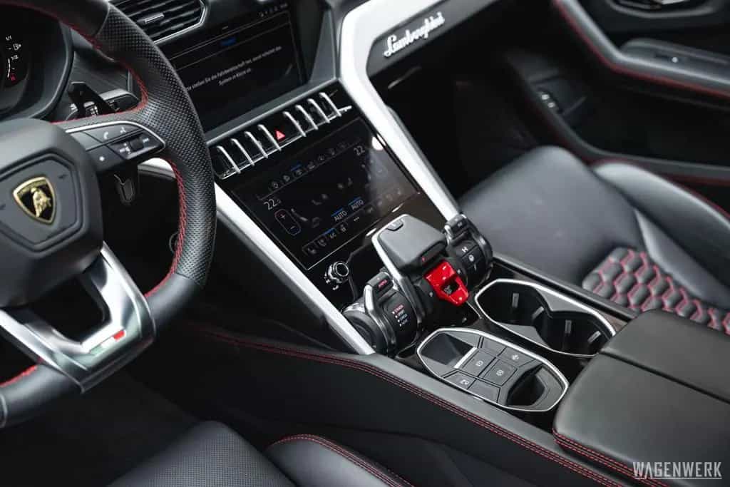 Lamborghini Urus 1.HAND FULL-ADAS 22ZOLL B&O Q-CITURA PANORA 04/2019-photo-22