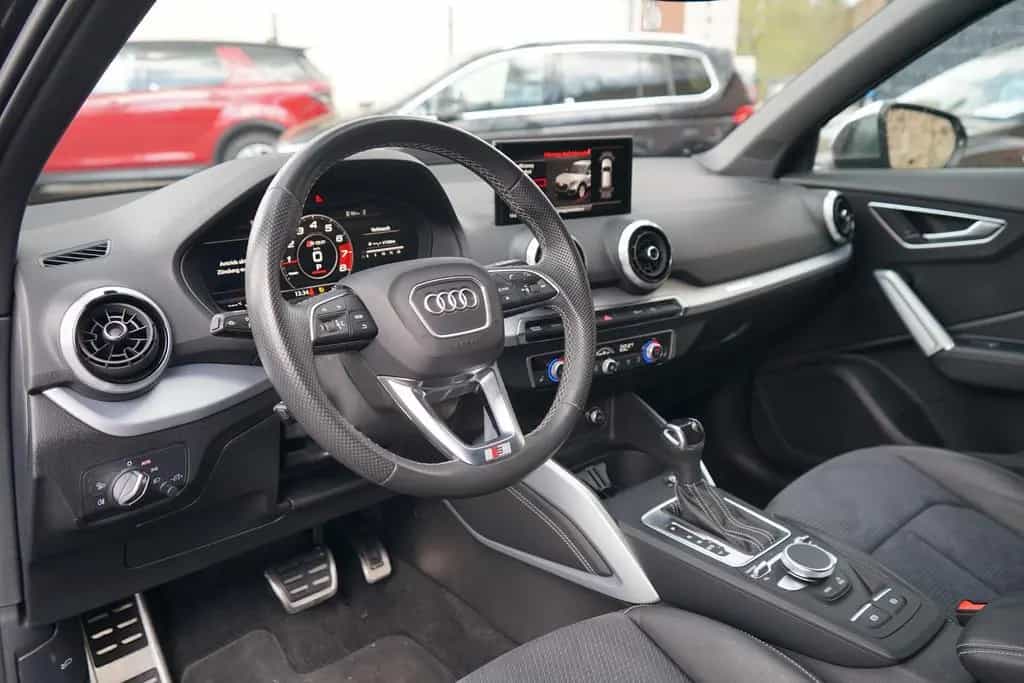Audi SQ2 2.0 TFSI quattro LED Navi ACC Kamera PDC 02/2021-photo-26