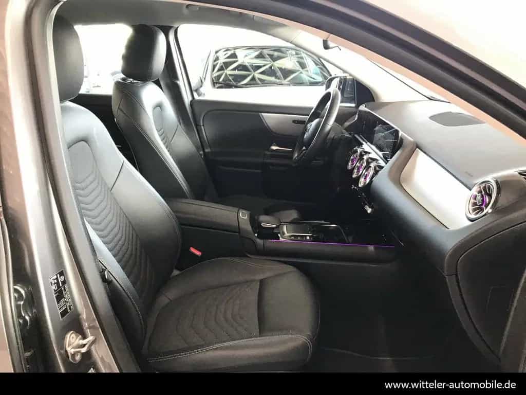 Mercedes-Benz GLA 200 Style AHK/LED/MBUX/SHZ/AMBIENTE/7G-DCT 05/2022-photo-15