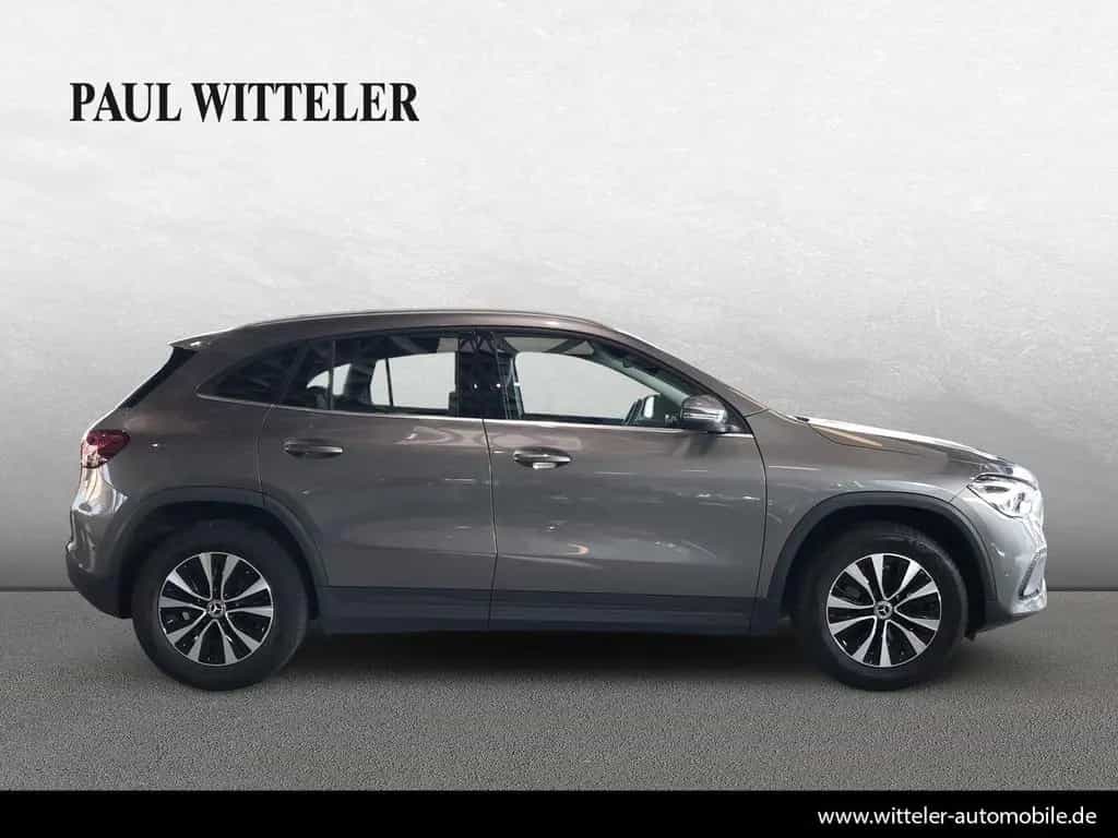 Mercedes-Benz GLA 200 Style AHK/LED/MBUX/SHZ/AMBIENTE/7G-DCT 05/2022-photo-4