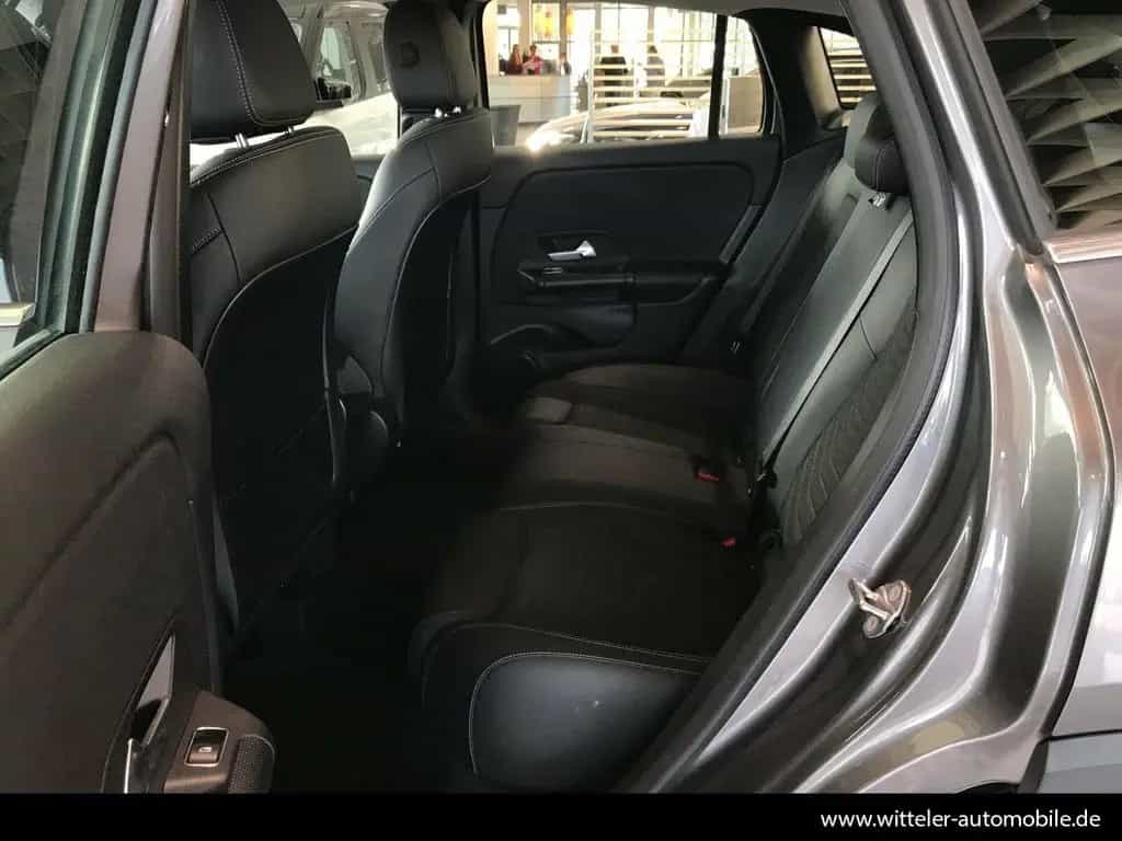 Mercedes-Benz GLA 200 Style AHK/LED/MBUX/SHZ/AMBIENTE/7G-DCT 05/2022-photo-6