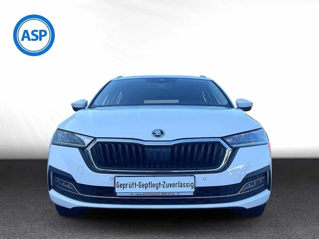 Skoda Octavia Combi 2,0 TDI DSG Style LED HUD PANO NAV 03/2023-photo-1