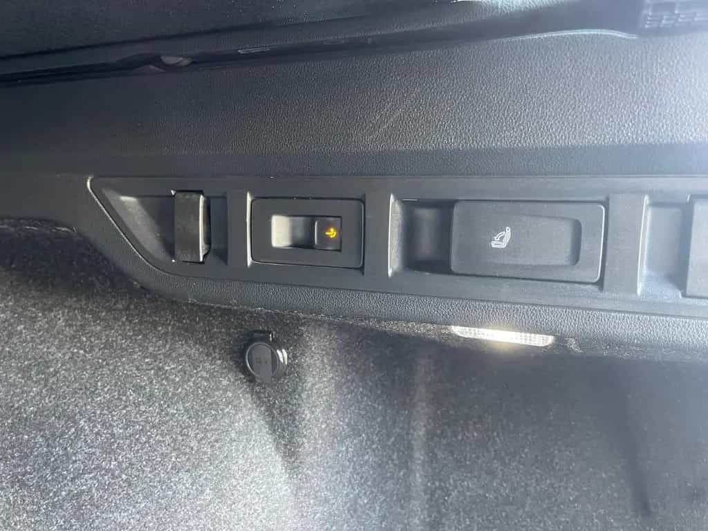 Skoda Octavia Combi 2,0 TDI DSG Style LED HUD PANO NAV 03/2023-photo-39