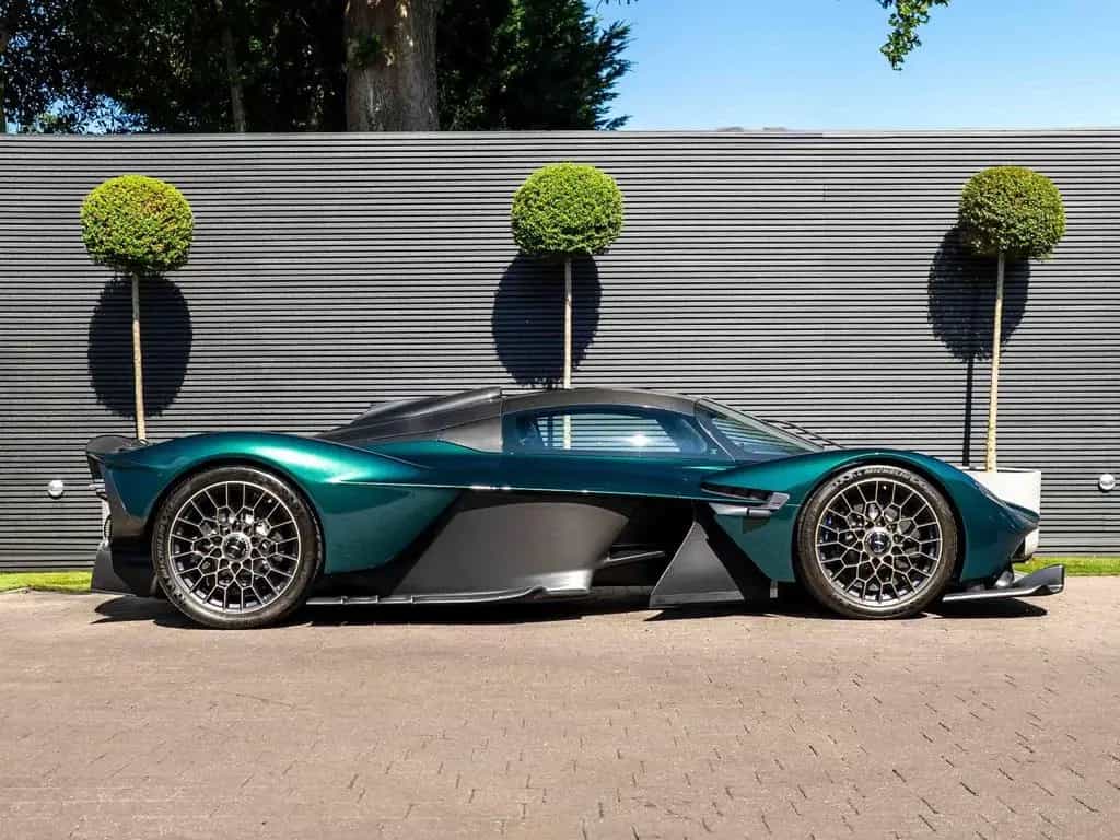 Aston Martin Valkyrie 05/2023-photo-1