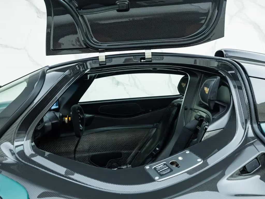 Aston Martin Valkyrie 05/2023-photo-7