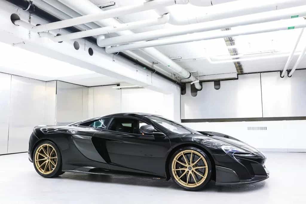 McLaren 675LT Coupe Scheckheft Carbondach 06/2016-photo-0