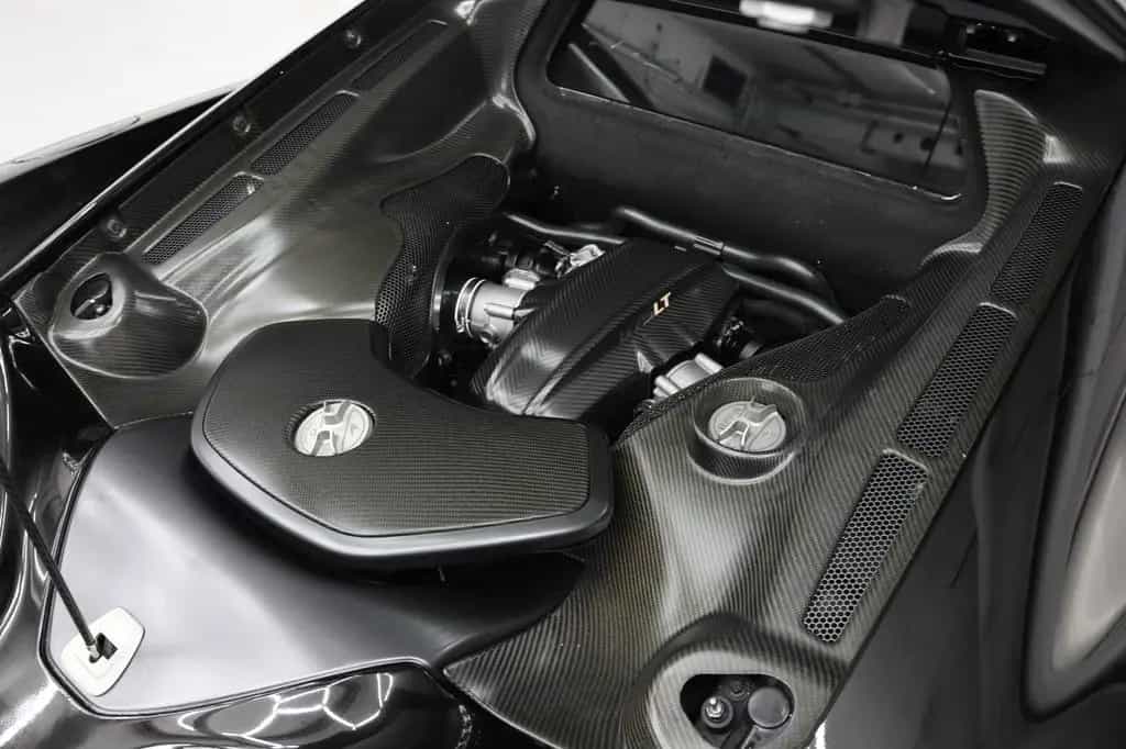 McLaren 675LT Coupe Scheckheft Carbondach 06/2016-photo-10