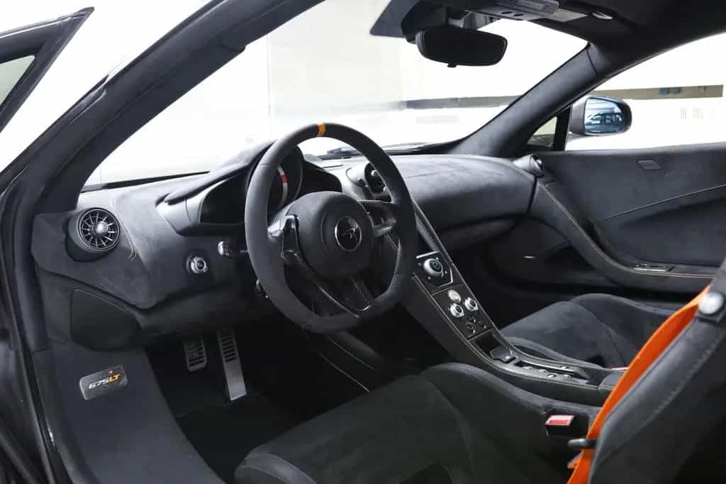 McLaren 675LT Coupe Scheckheft Carbondach 06/2016-photo-14