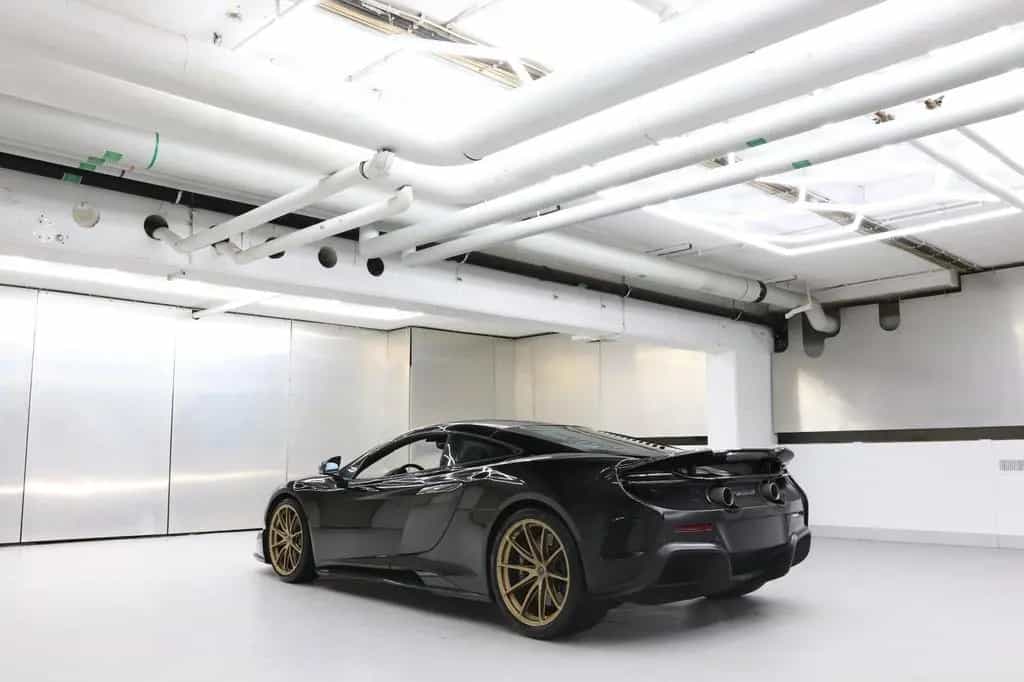 McLaren 675LT Coupe Scheckheft Carbondach 06/2016-photo-7