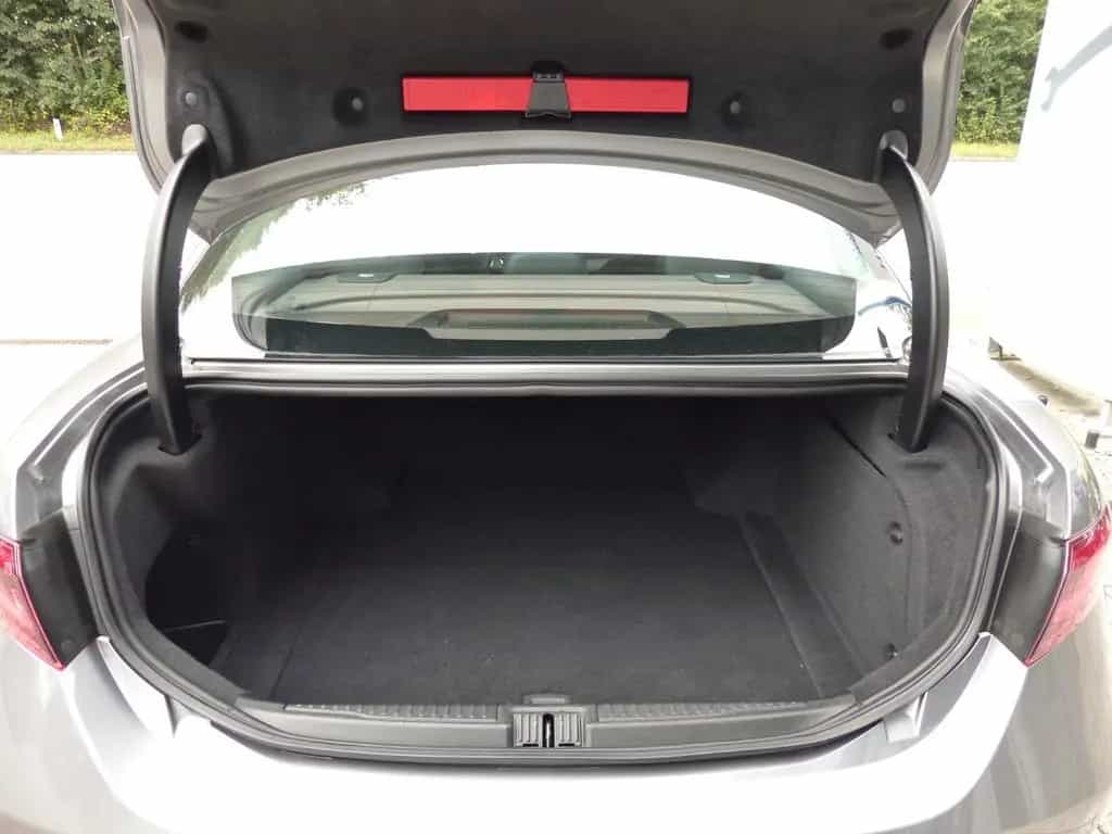 Alfa Romeo Giulia 2.2 Diesel AT8 Super Leder,Navi,Bi-Xenon 09/2016-photo-15