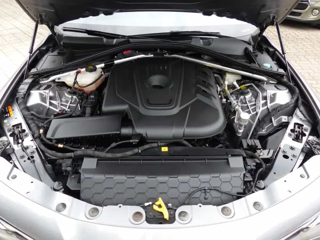 Alfa Romeo Giulia 2.2 Diesel AT8 Super Leder,Navi,Bi-Xenon 09/2016-photo-17