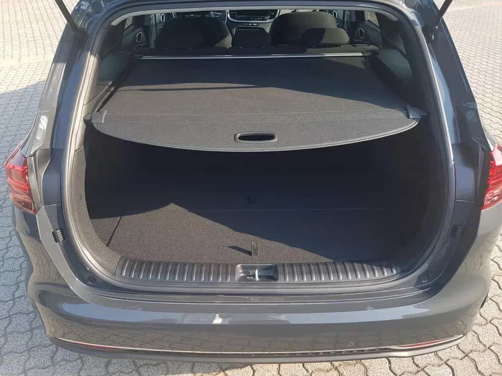 Kia Ceed SW 1.5 T-GDI NAVI CONNECT KLIMAAUT LED 05/2025-photo-15