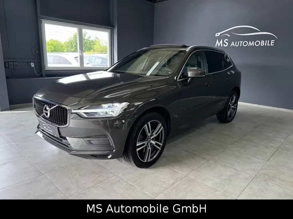 Volvo XC60 XC 60 XC60 Momentum AWD LED / Panoramadach 03/2018-photo-1