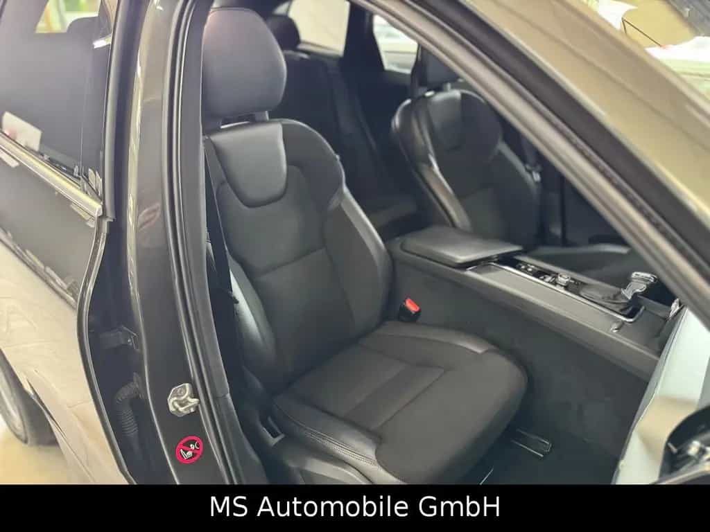 Volvo XC60 XC 60 XC60 Momentum AWD LED / Panoramadach 03/2018-photo-15