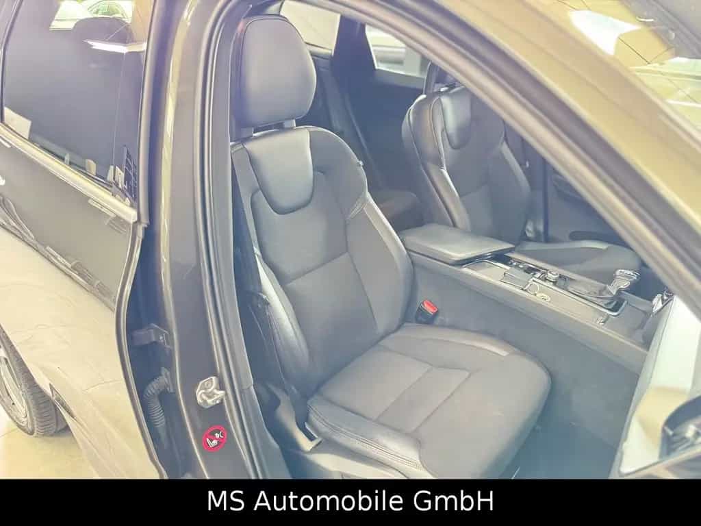 Volvo XC60 XC 60 XC60 Momentum AWD LED / Panoramadach 03/2018-photo-17