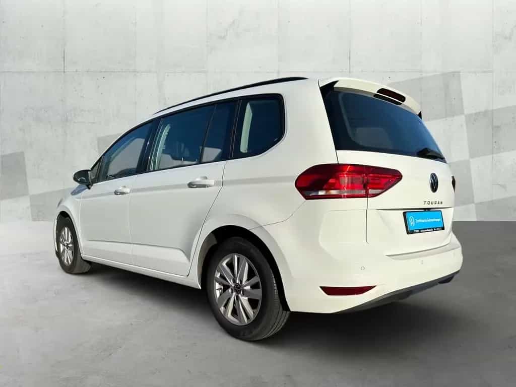 Volkswagen Touran 1.5 TSI DSG COMFORT *LED *ACC *RKAM *NAVI 03/2022-photo-4