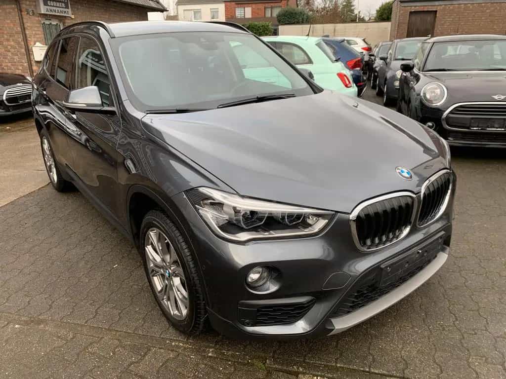 BMW X1 sDrive 18 i Automatik Sport Lederenkrad 08/2017-photo-16
