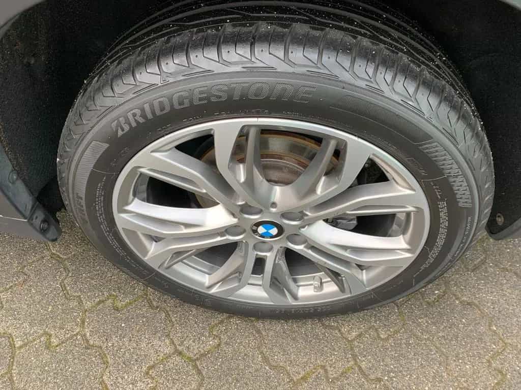 BMW X1 sDrive 18 i Automatik Sport Lederenkrad 08/2017-photo-20