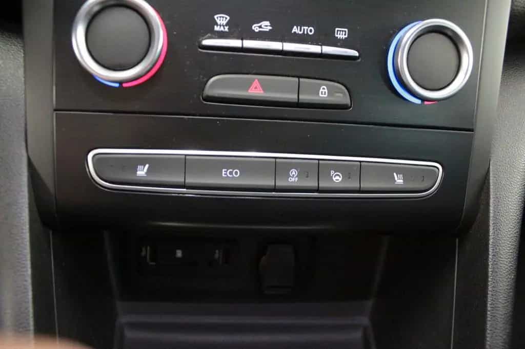 Renault Megane TCe 130 GT Line Grdt*R-Link*Sitzhzg* 08/2018-photo-34