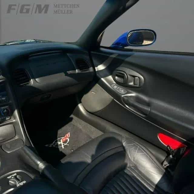 Corvette C5 Cabrio 5.7 50th Anniversary 04/2004-photo-3