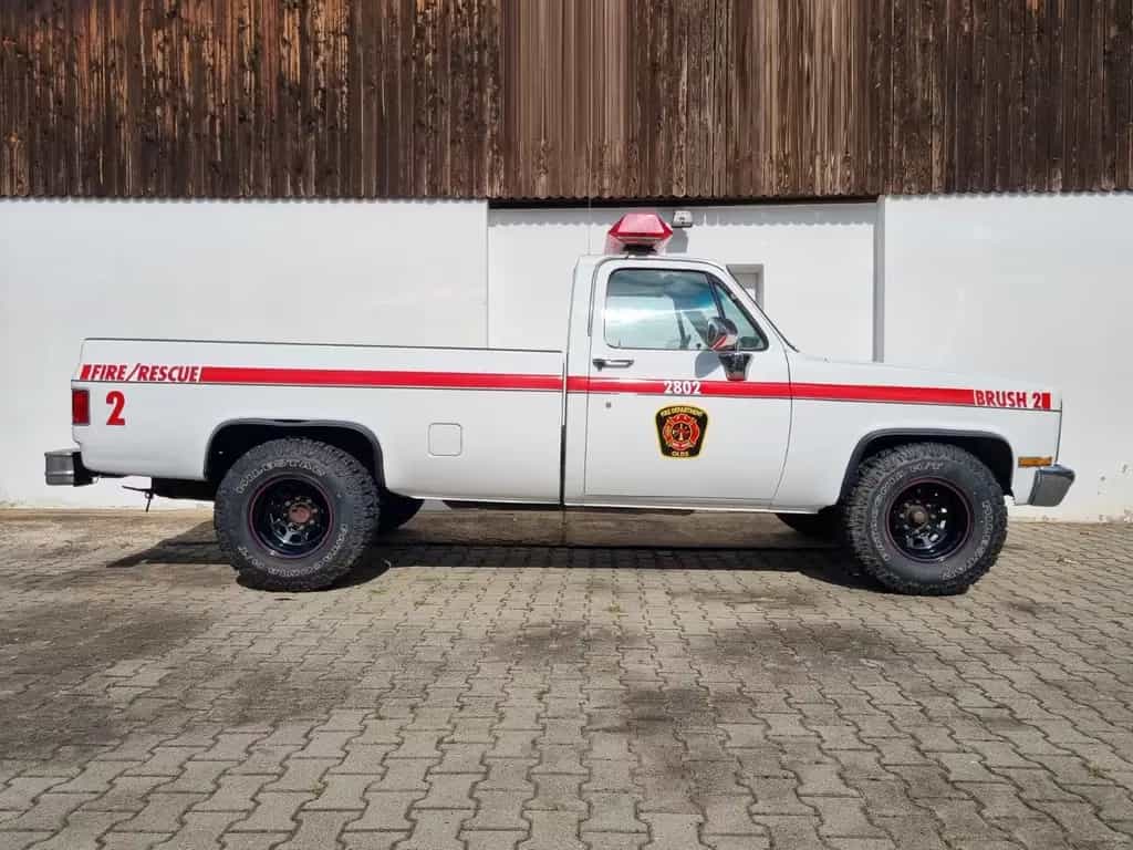 Chevrolet Silverado c20 Pick Up Fire Department 03/1984-photo-2