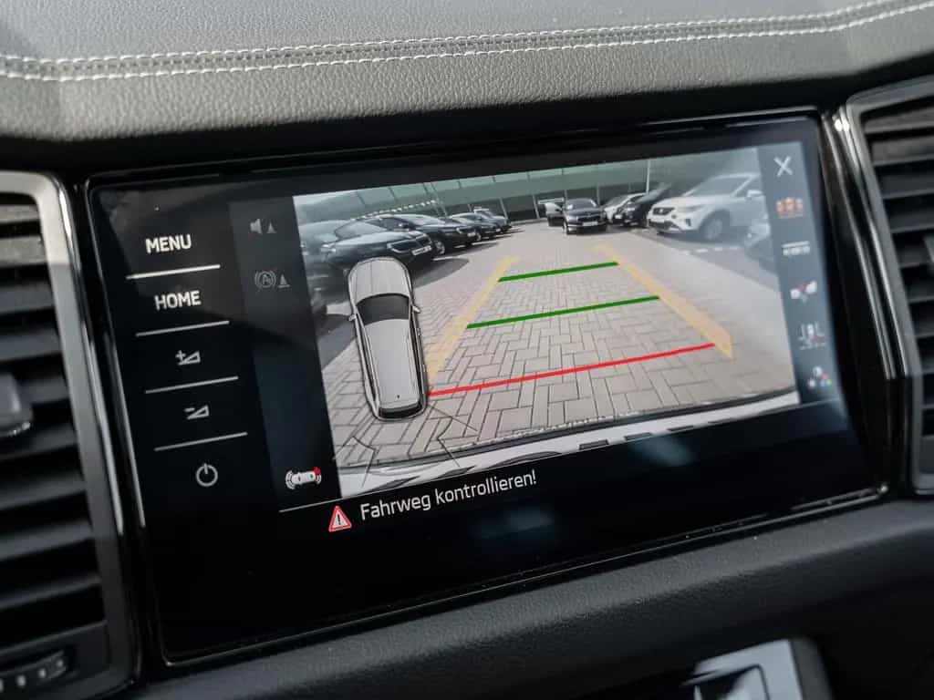 Skoda Kodiaq SPORTLINE 1.5 TSI 6-GANG DCC Kam. Navi LM 06/2022-photo-13