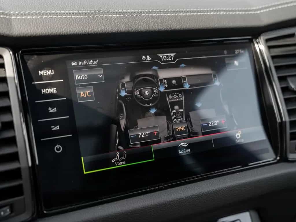 Skoda Kodiaq SPORTLINE 1.5 TSI 6-GANG DCC Kam. Navi LM 06/2022-photo-17