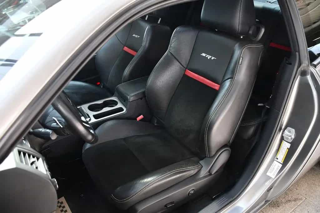 Dodge Challenger 6,4 L V8 SRT HEMI MDS 20" 05/2012-photo-13