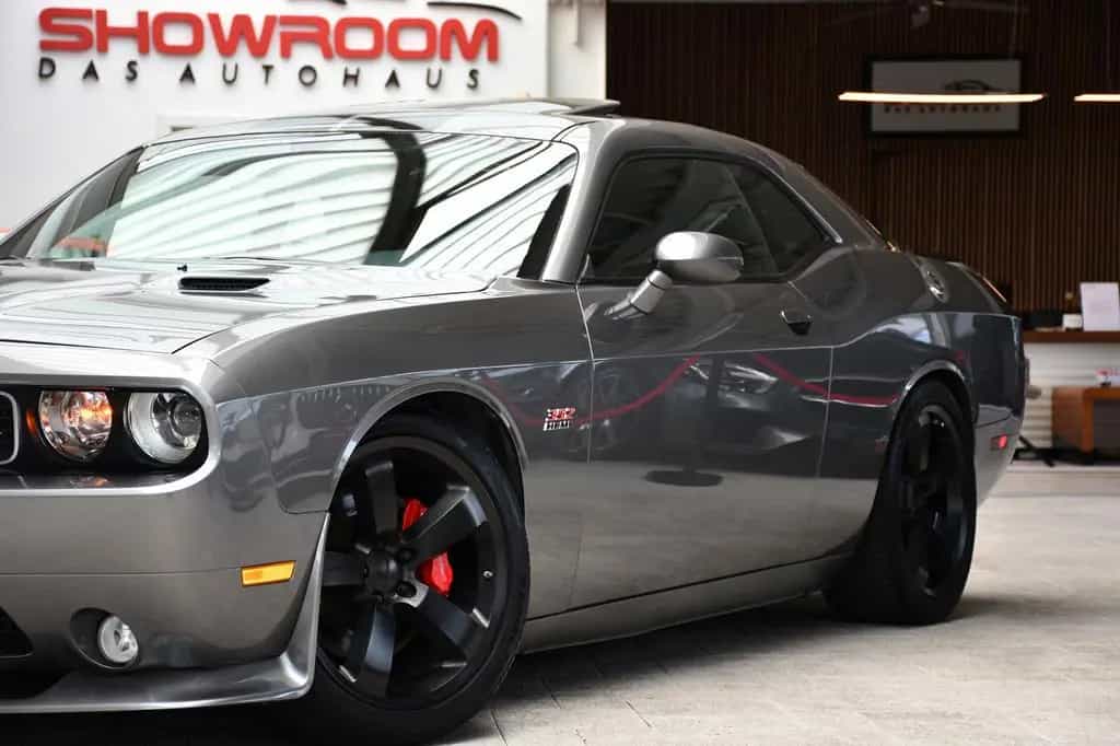 Dodge Challenger 6,4 L V8 SRT HEMI MDS 20" 05/2012-photo-24