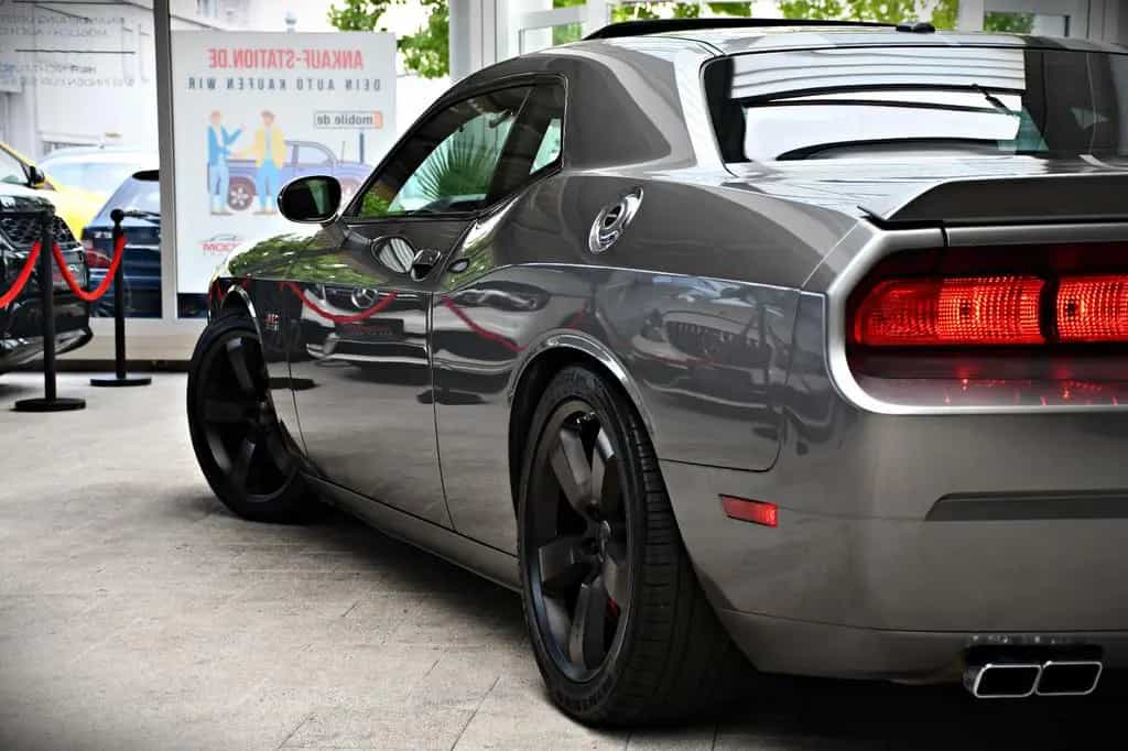 Dodge Challenger 6,4 L V8 SRT HEMI MDS 20" 05/2012-photo-26