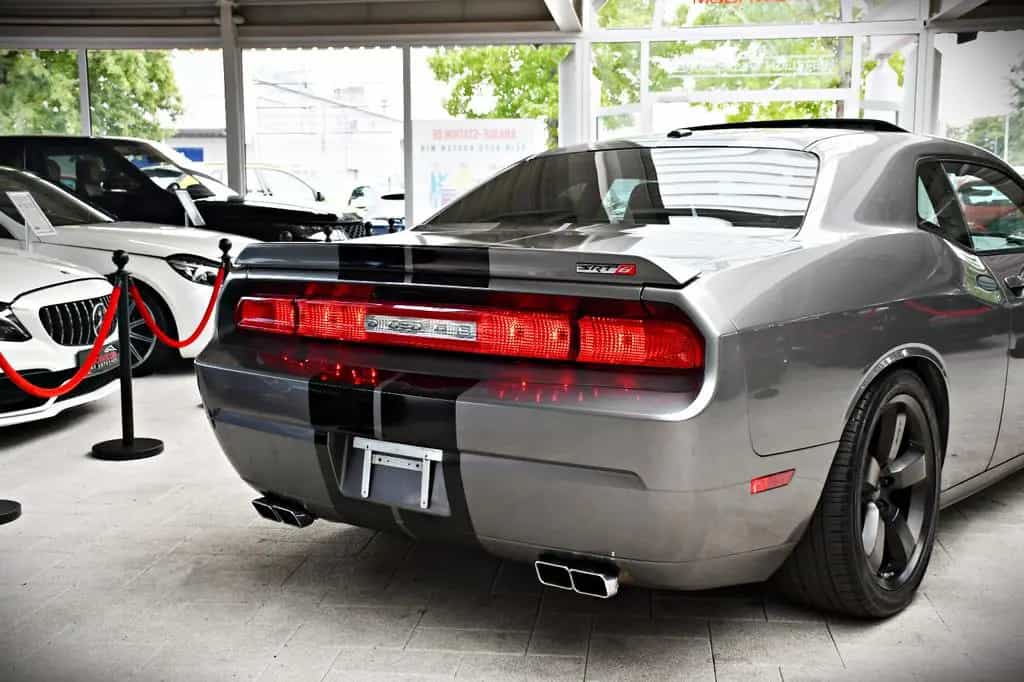 Dodge Challenger 6,4 L V8 SRT HEMI MDS 20" 05/2012-photo-27